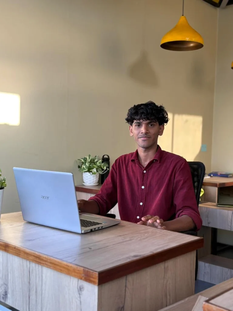image of mohammed afeef laptop work at digital marketing expert in malappuram